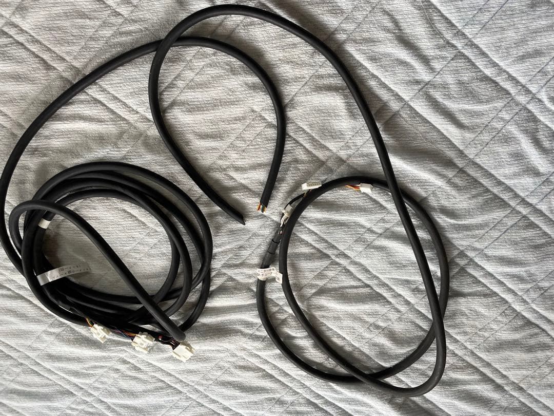 ilza 浴室テレビ14型　本体とリモコン付き