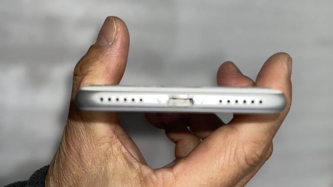 S*）様 超美品　Apple iPhone8 64GB SIMフリー（本体）