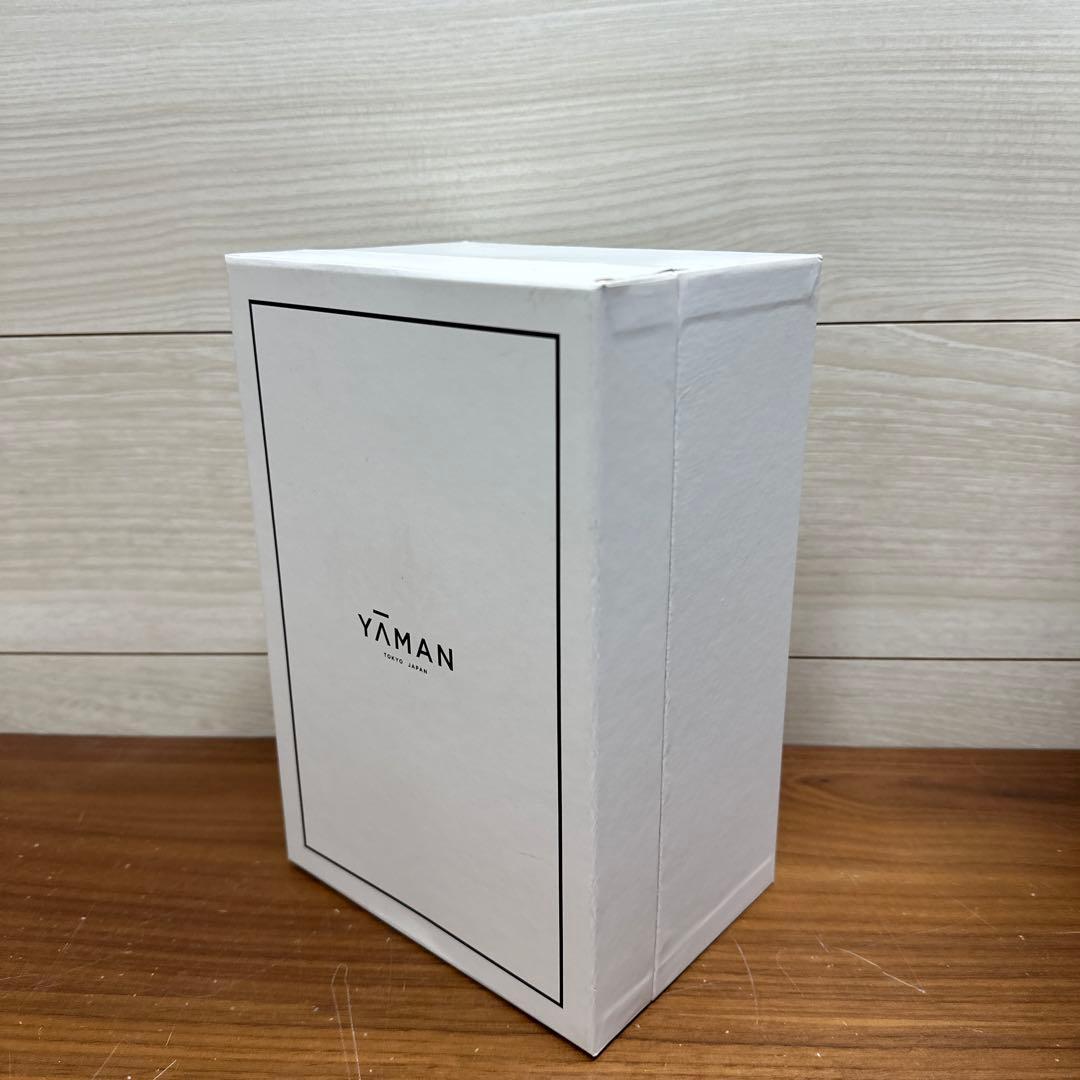 新品　ヤーマンYA-MAN 美顔ローラー 美顔器 WAVY EP-15W