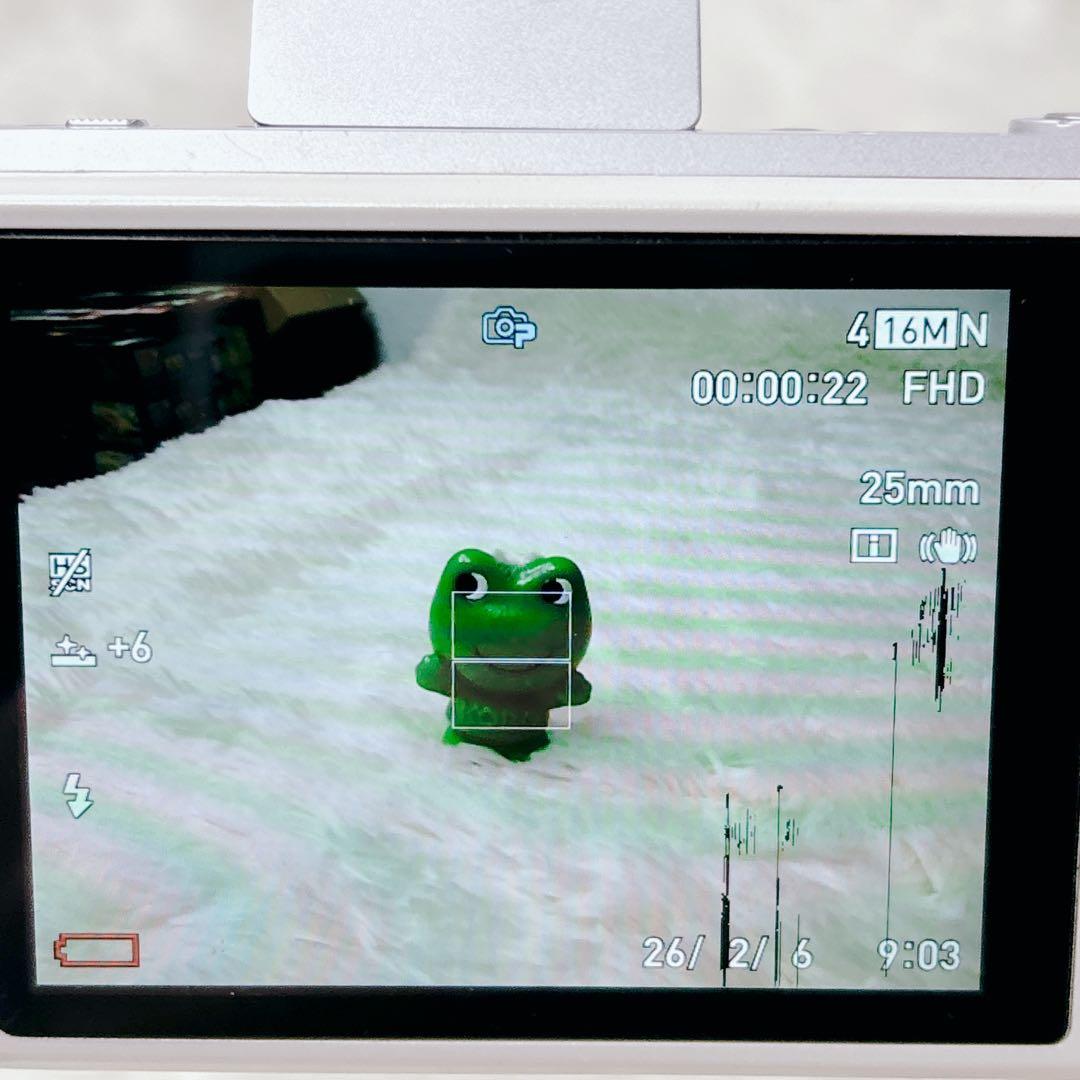 CASIOデジタルカメラ　EXILIM HS EX-ZR850デジカメ