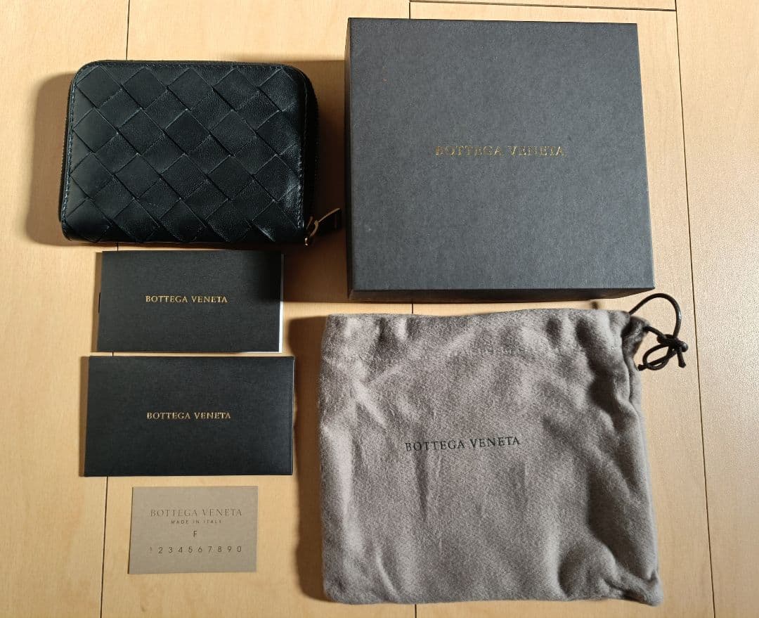 【超美品】Bottega Veneta ブラックケース