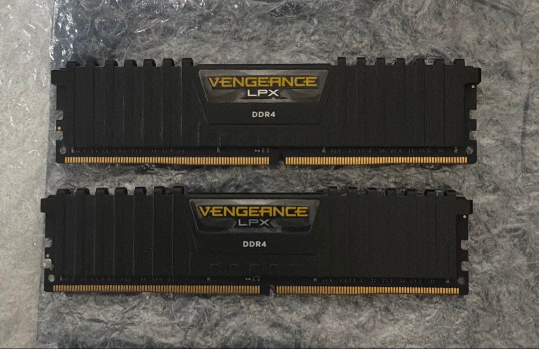 メモリー CORSAIR VENGEANCE LPX DDR4-2133