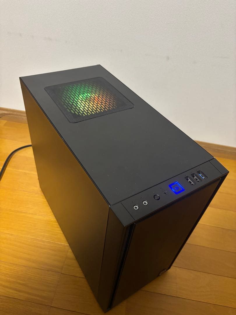 週末値下げ！ほんのり光る！自作ライトゲーミングPC！i7 新品SSDで快適！