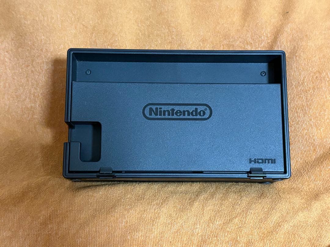 お餅さん専用　【訳あり】Nintendo Switch 本体 赤/青