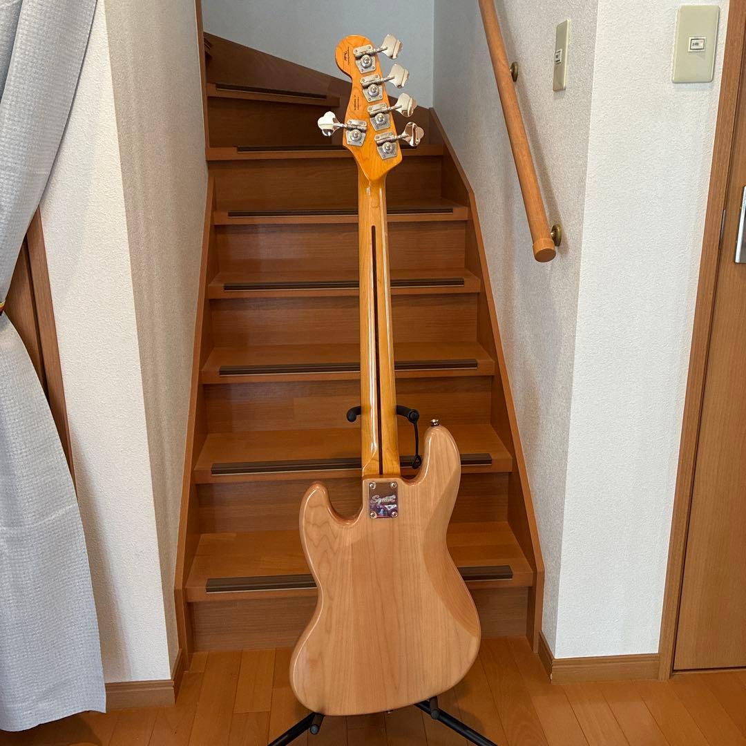 ベース Squier Jazz Bass V Natural