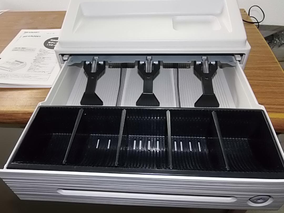 白27設定無料横型領収証シャープ８部門インボイスレジスターXE-A147