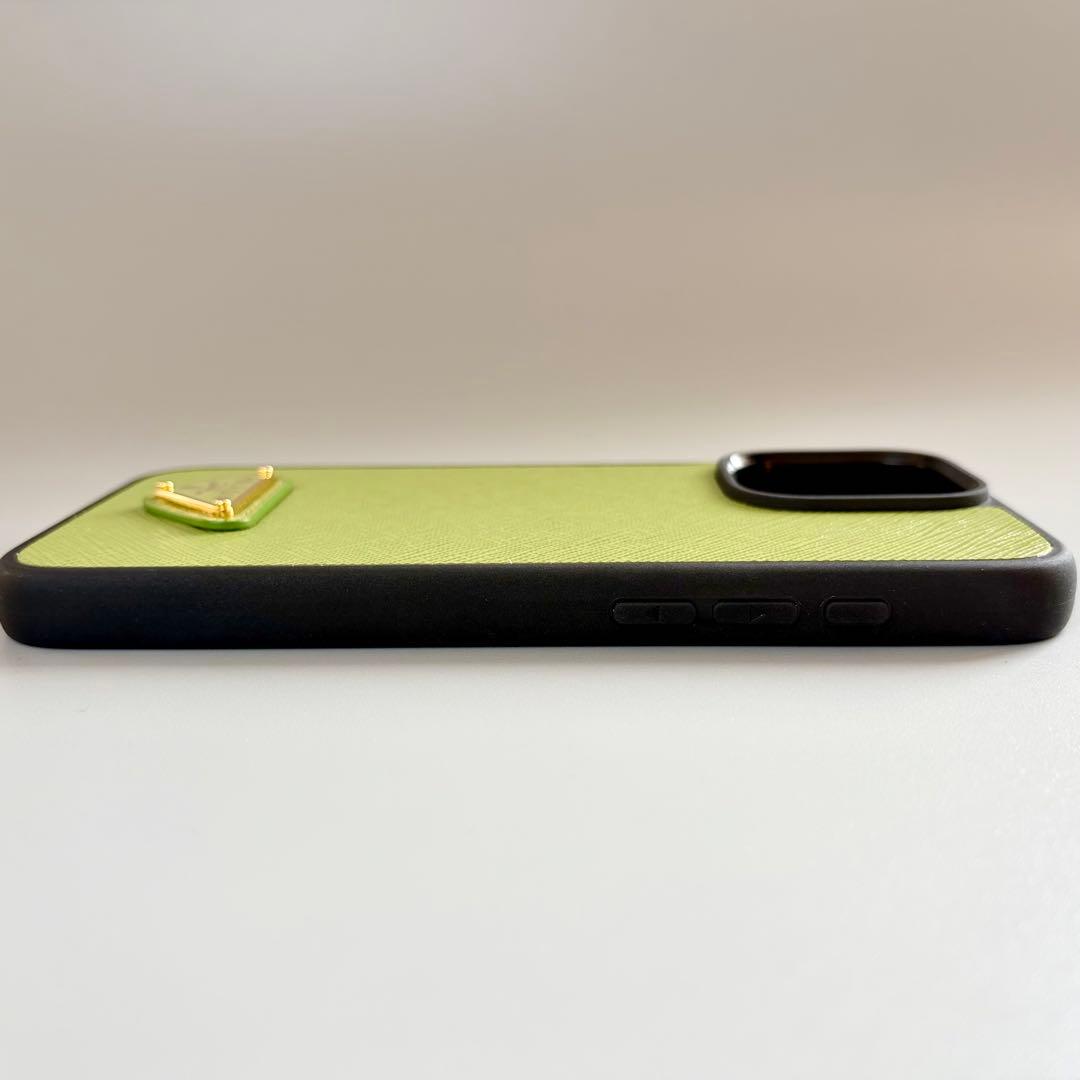 新品 未使用 プラダ PRADA iPhoneケース 16 ProMax ロゴ