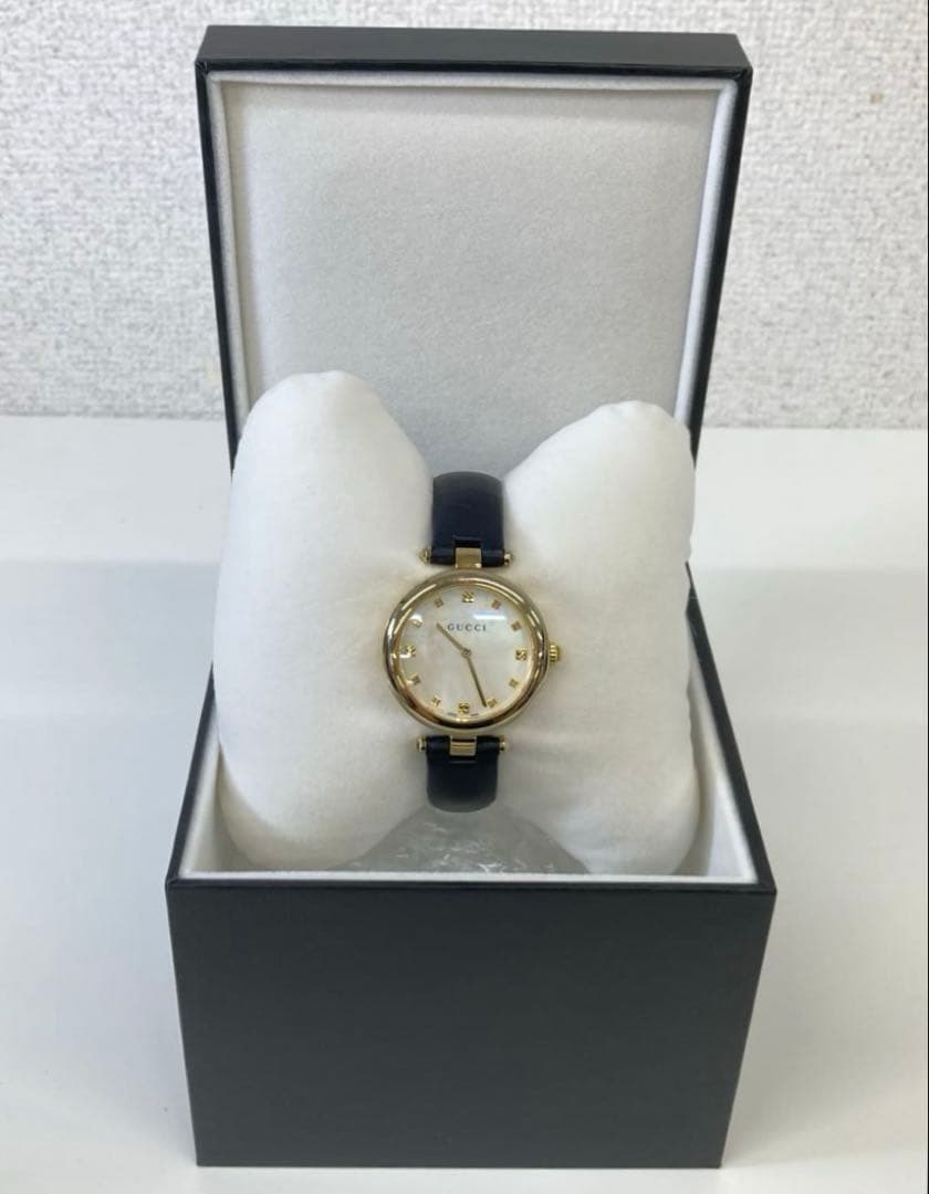 GUCCIグッチ ディアマンティッシマ 141.4 シェル文字盤 腕時計 不動