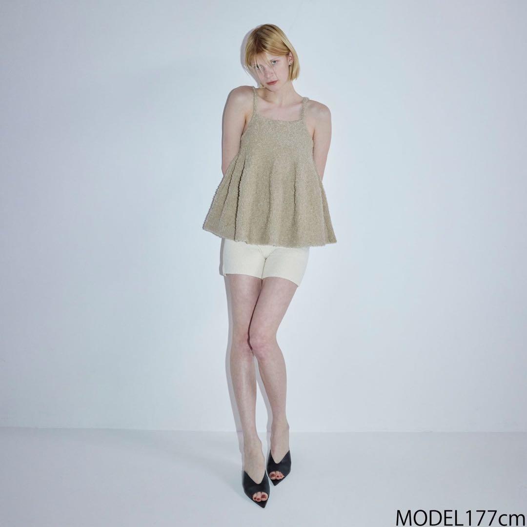 新品未使用タグ付き　Ribbon Yarnフレアニットキャミ　ベージュ