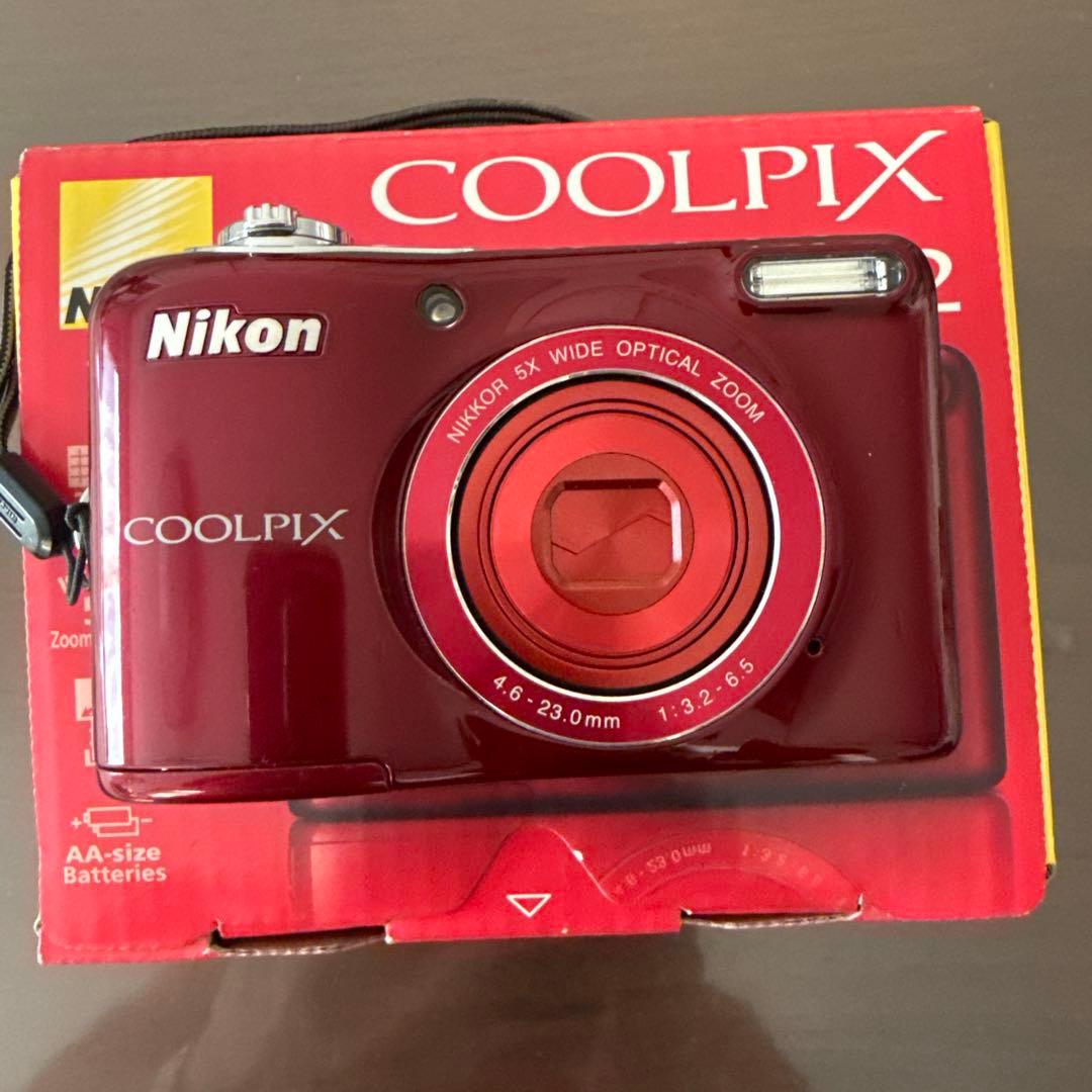 ハナ　Nikon COOLPIX L32 デジカメ