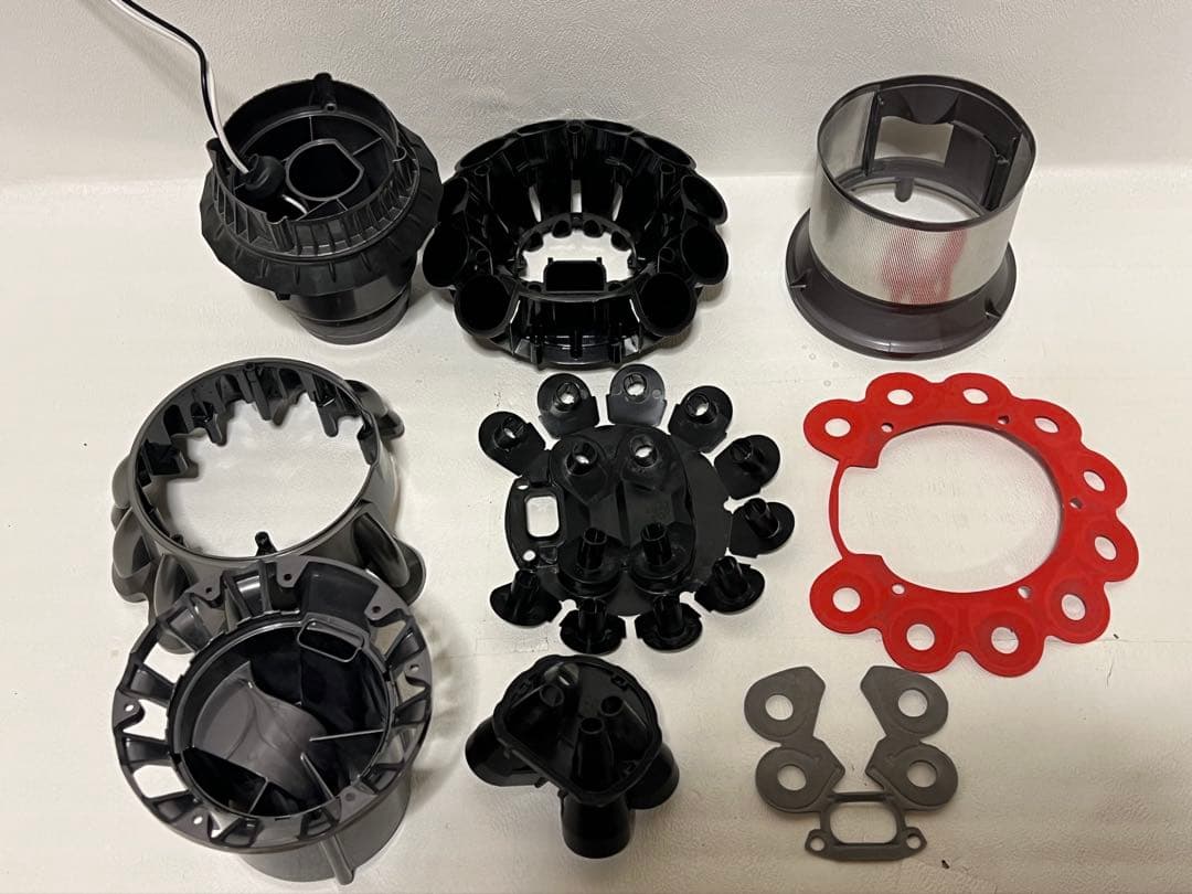 動作品ダイソンコードレス掃除機 dyson sv12 V10 R1