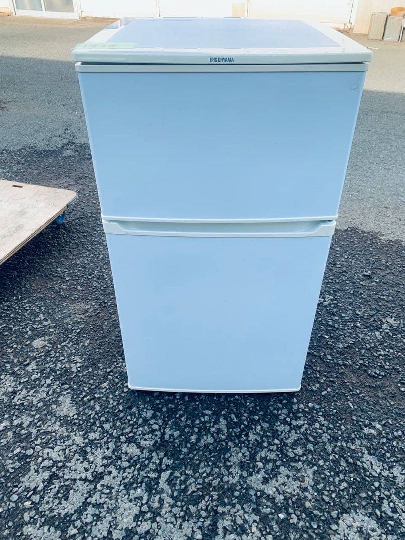 ノンフロン冷凍冷蔵庫　IRR-90TF-W