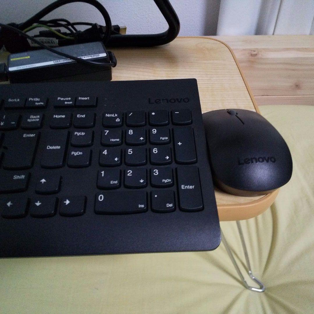レノボ Lenovo デスクトップ 省スペース　パソコン　PC