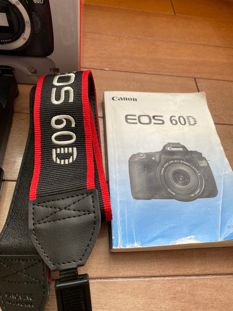 キャノン EOS 60D▪️望遠レンズ2本、標準レンズ1本　バッテリー2個付き