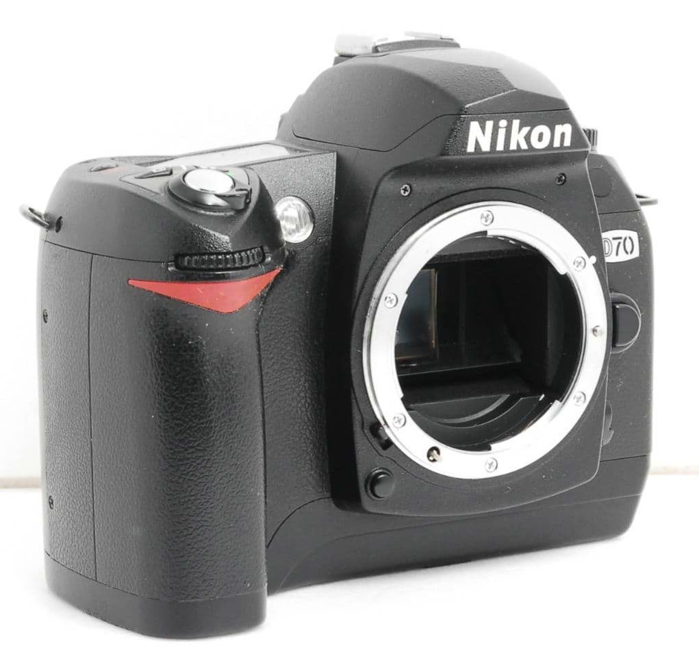 NIKON　D70　ダブルレンズ　初心者⚡️一眼レフ⚡️超望遠⚡️ニコン