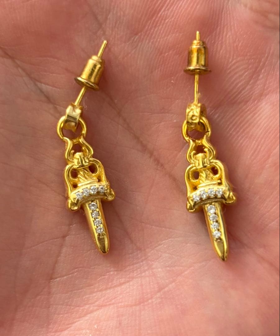 ゴールド ジルコニア装飾 ダガーピアス