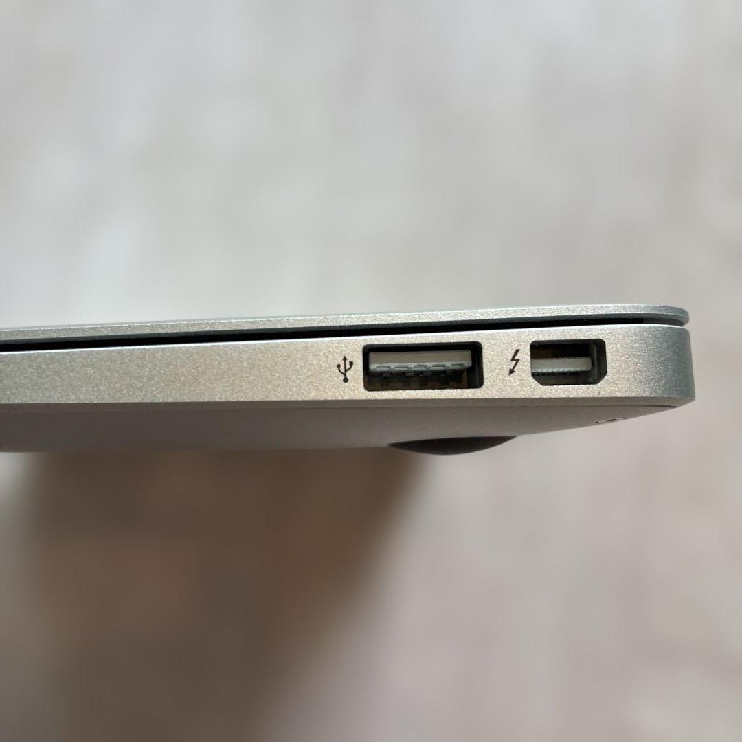 MacBook Air 11インチ（Mid 2012）