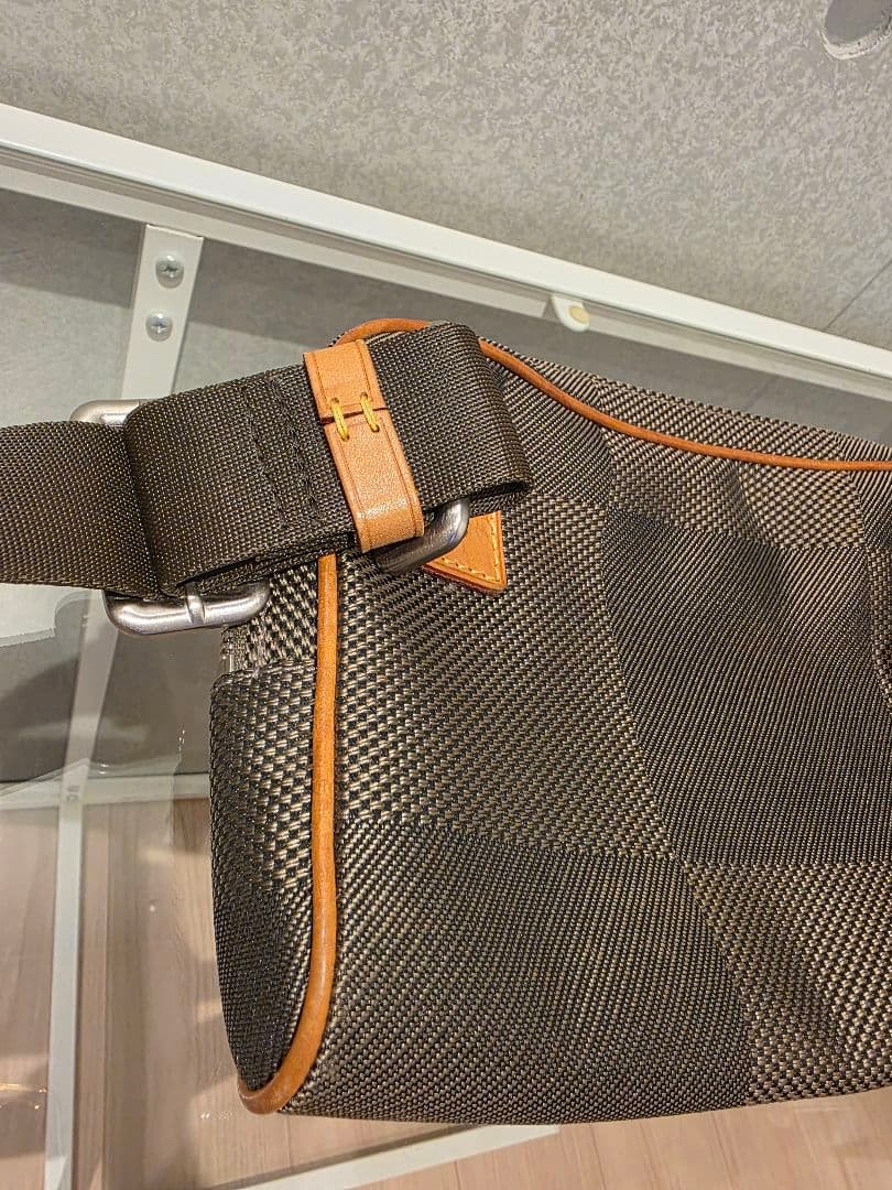 ルイヴィトン　ダミエジェアン　アクロバット　ショルダーバッグ　ボディバック