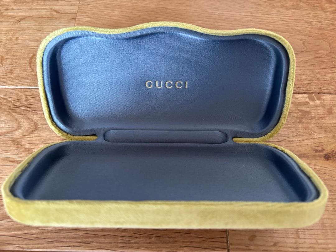 ⭐︎：【新品未使用】GUCCI キャットアイサングラス※鑑定書カード付
