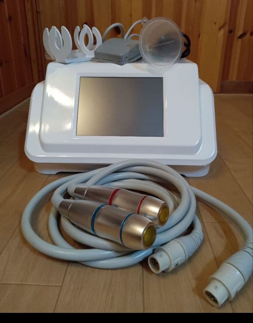 超音波美容機器 V-mate ブイメイト　プローブ2本、付属品　ジャンク状態あり