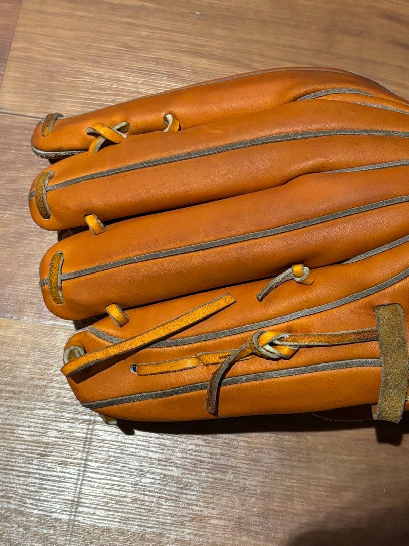 ミズノプロ軟式外野手用グラブ　匿名配送　オレンジ　型付け済み