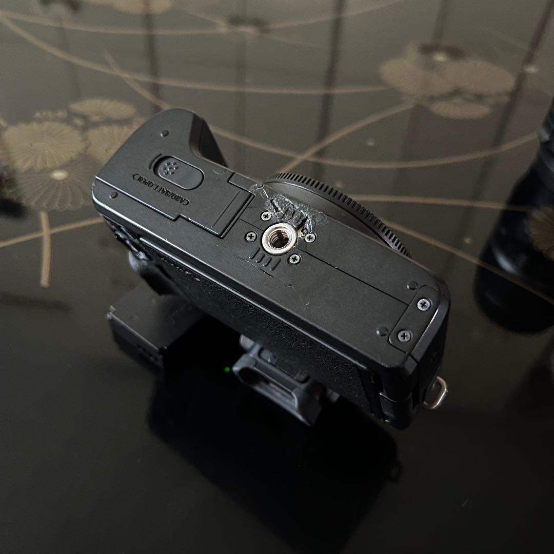 Canon EOS Kiss M 本体 + 付属品 + 非売品リグ