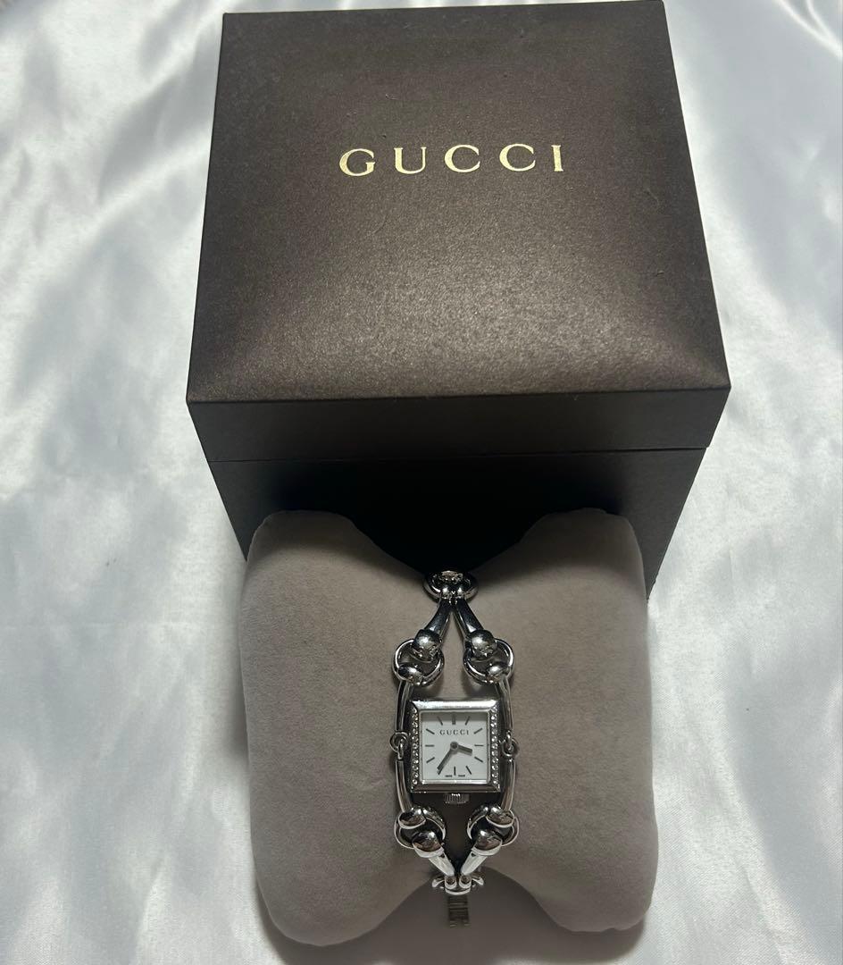 GUCCI グッチ シニョーリア ダイヤモンドベゼル/ホワイトパール文字盤 時計