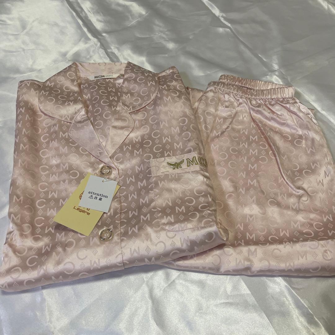 MCM Legere シルク パジャマ ピンクラインさま専用