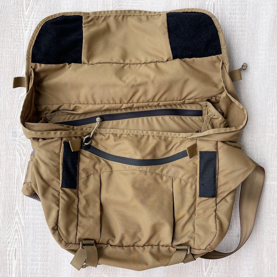 MYSTERY RANCH アメリカ製インベーダー　メッセンジャーバッグ