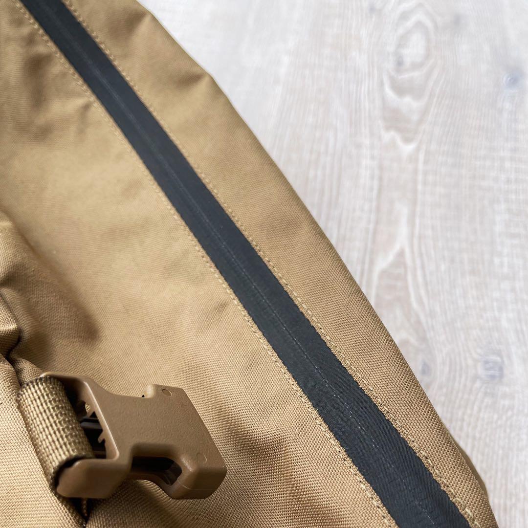 MYSTERY RANCH アメリカ製インベーダー　メッセンジャーバッグ