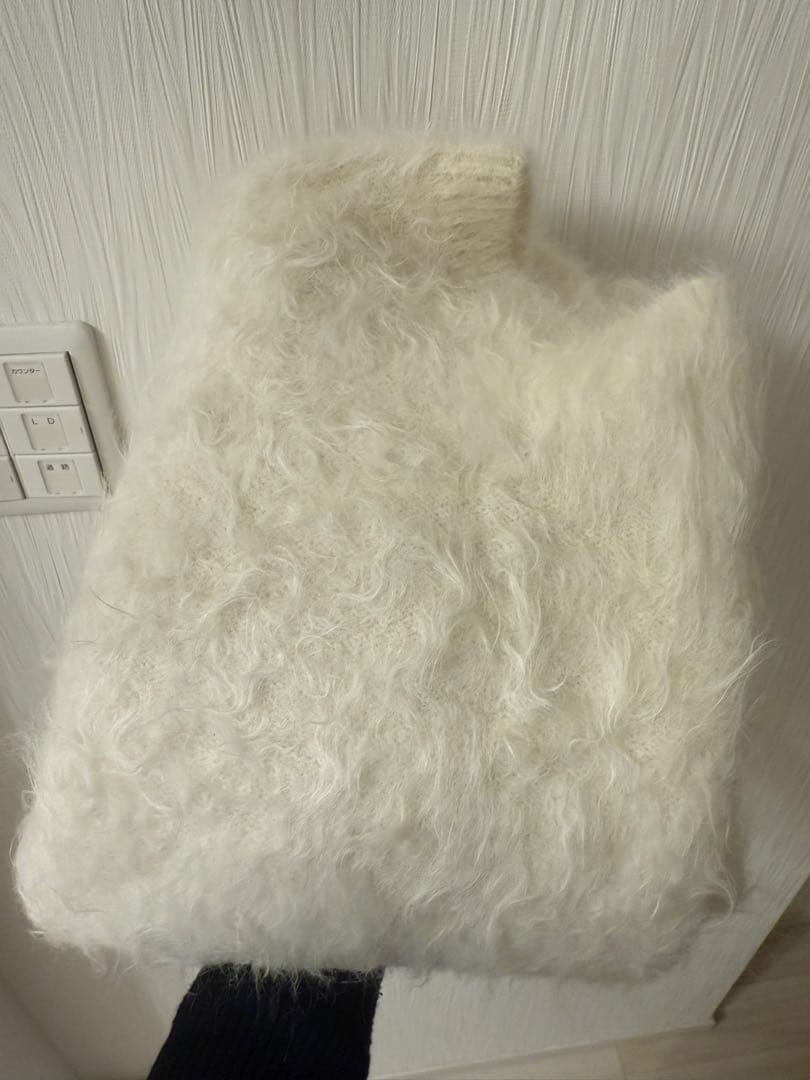 ánuansアニュアンススーリーアルパカニットプルオーバーアイボリーIvory