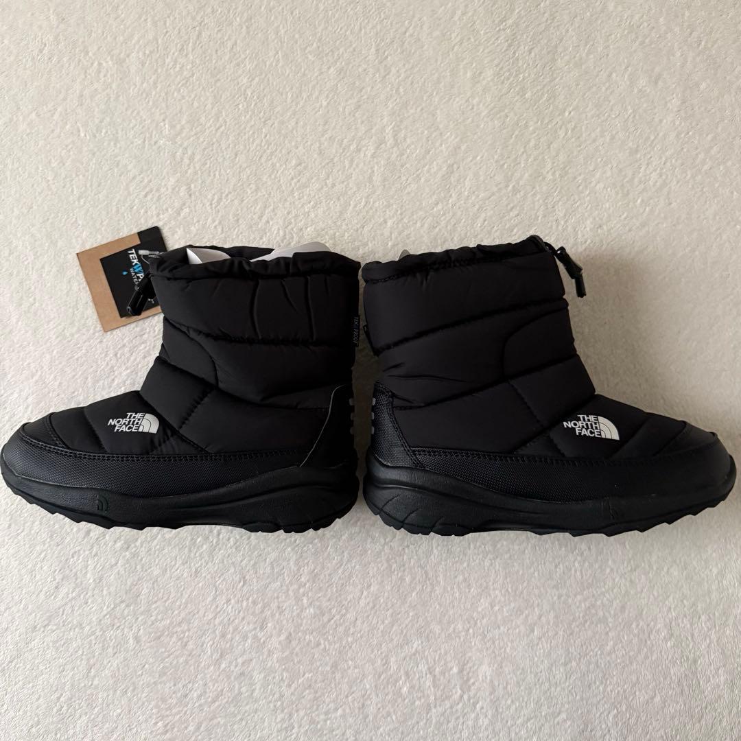 新品　ノースフェイス　ヌプシブーティーウォータープルーフ　22㎝　ブラック