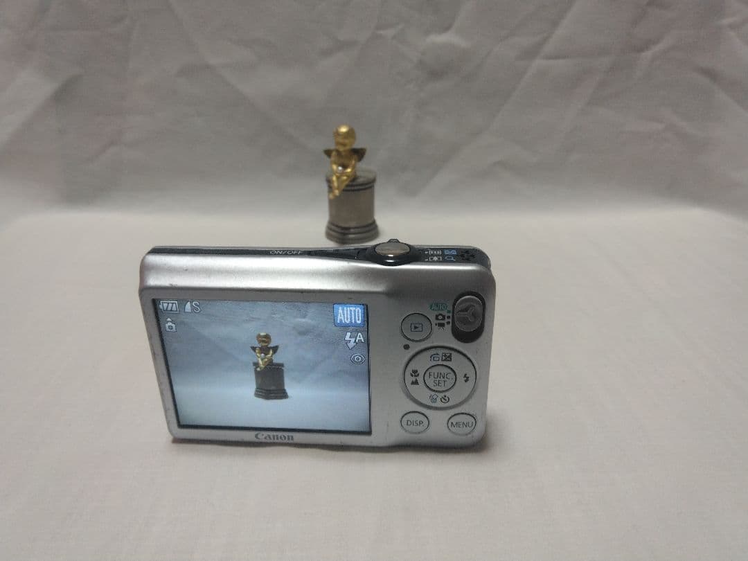 Canon IXY 200F 小キズ多数