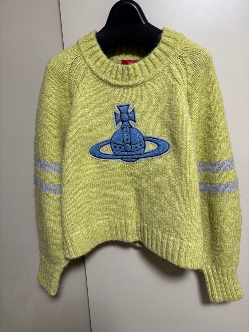 ヴィヴィアンウエストウッド　オーブロゴ刺繍　フラッフィーニットクルーネックトップ