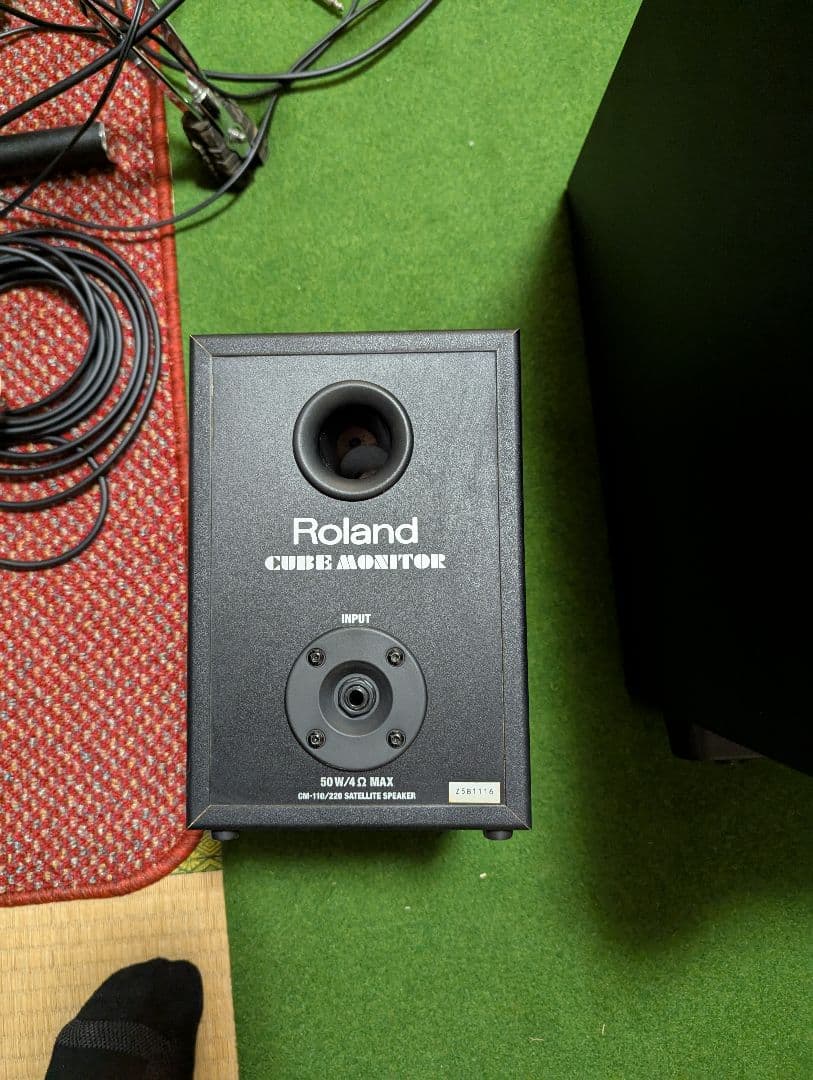 Roland CM-220 2.1スピーカーシステム