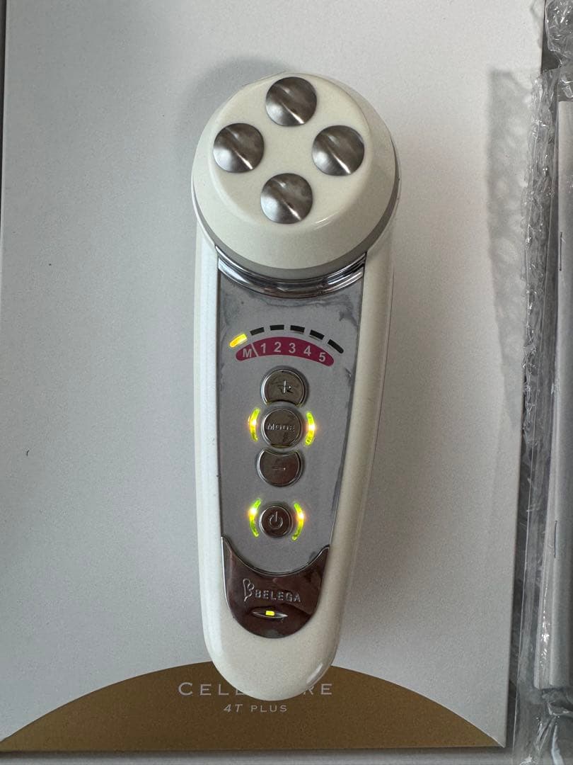 ベレガ　セルキュア　4Tプラス　美顔器　専用コットンおまけ付き