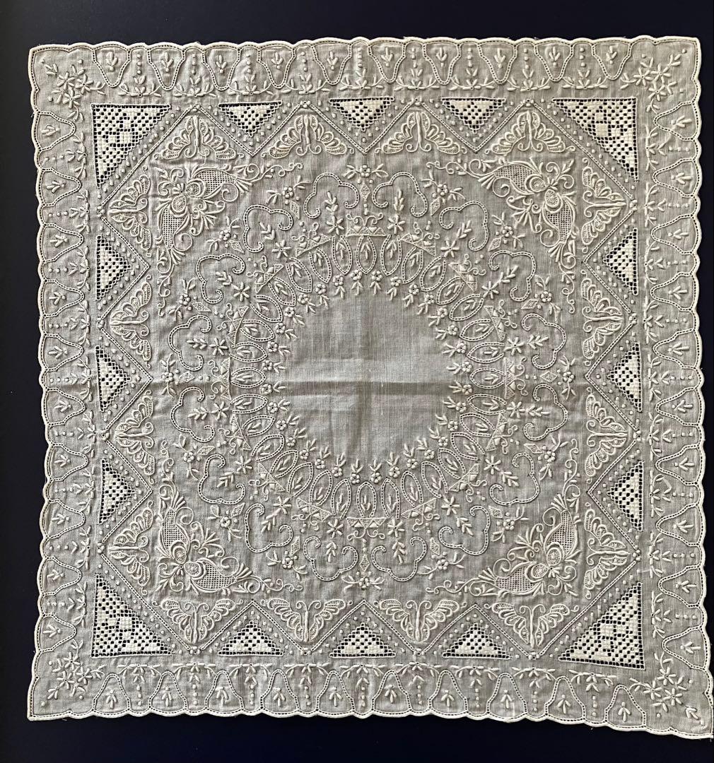スワトウ　汕頭　刺繍ハンカチ