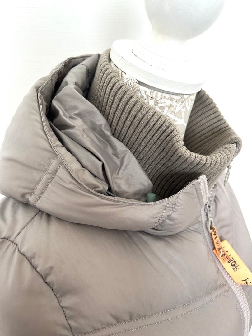 タトラス　ダウンジャケット　グレージュ　レディースXS〜Sサイズ　【難あり】