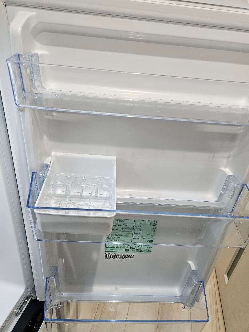 【送料込み・美品】冷蔵庫 HISENSE HR-D16F WHITE