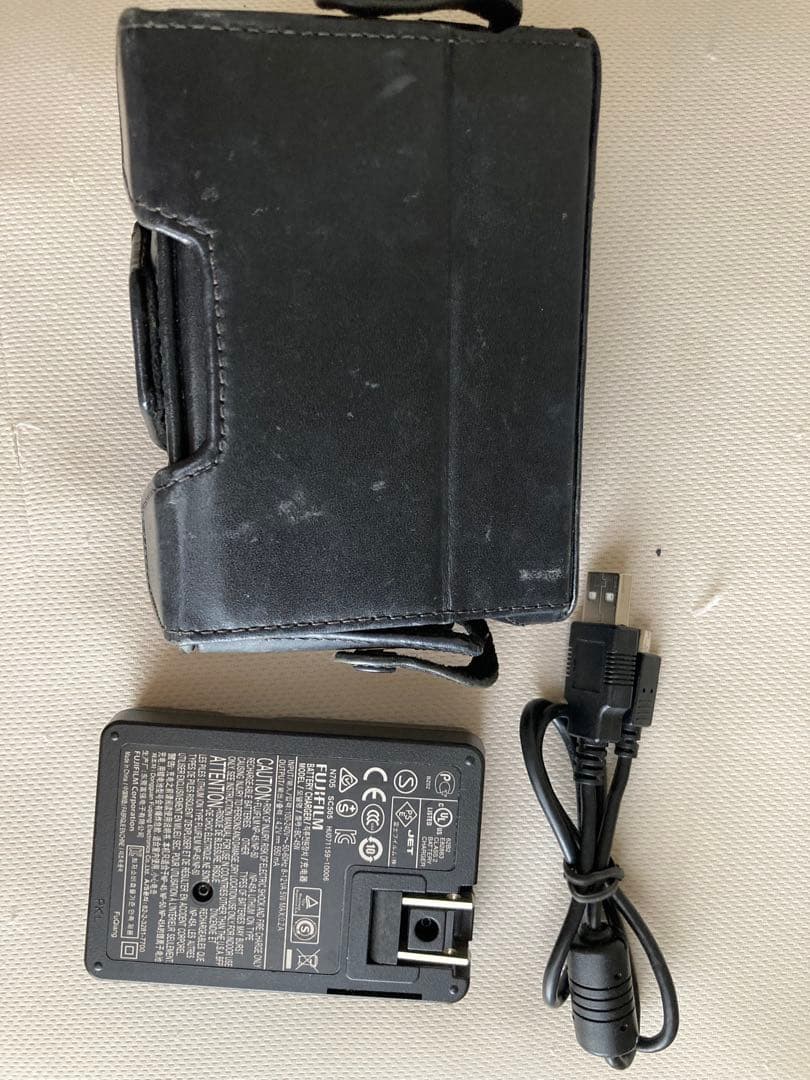 Fujifilm X10コンパクトデジタルカメラ 純正革カバー