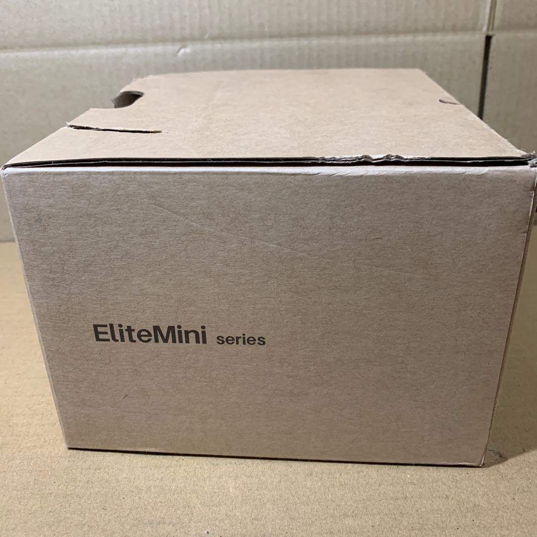 MINIS FORUM　UM760Slim　AMD Ryzen 5　ミニPC