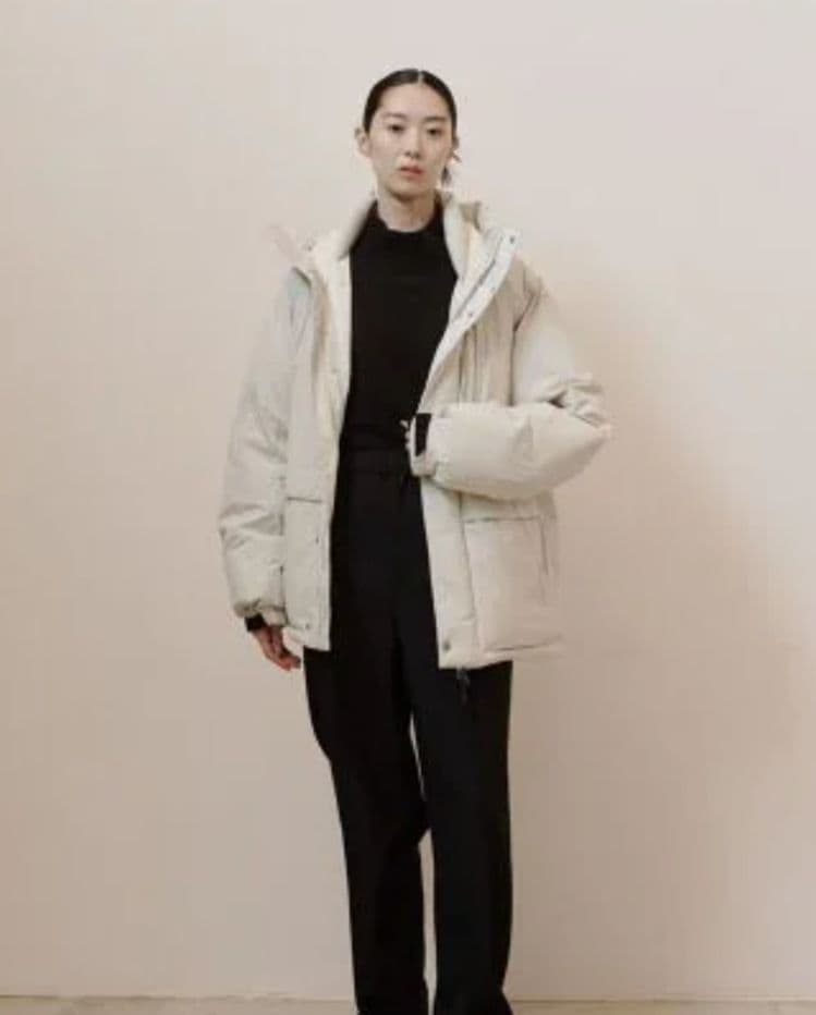 アダムエロペ ACT_01 AO　ダウンジャケットホワイト 新品未使用タグ付き