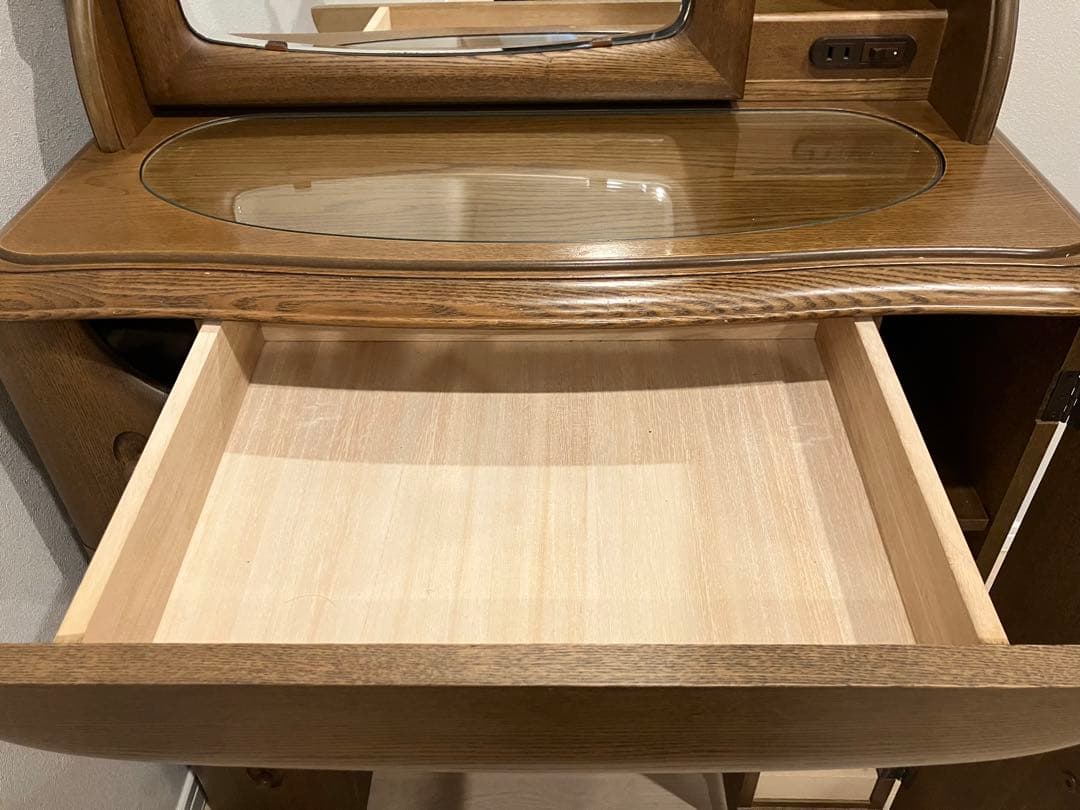 鏡台　ドレッサーランプ付き