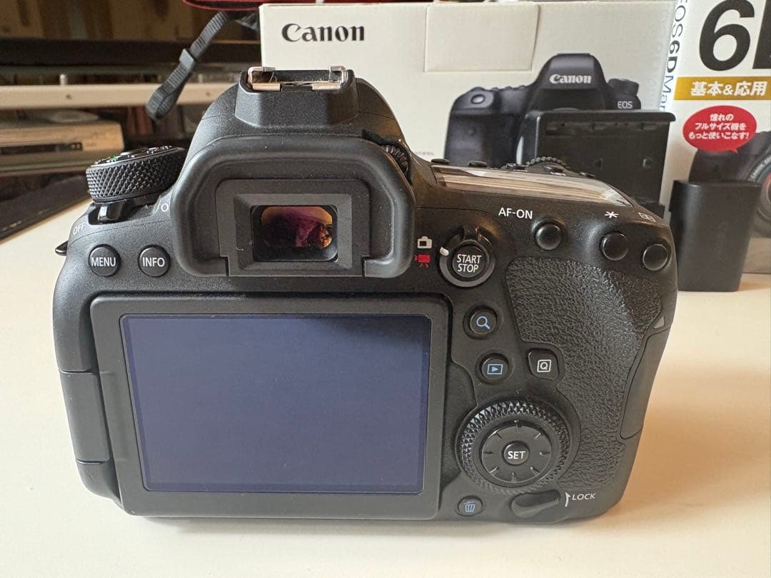 mmRj さん専用 Canon EOS 6D Mark II 本体と付属品