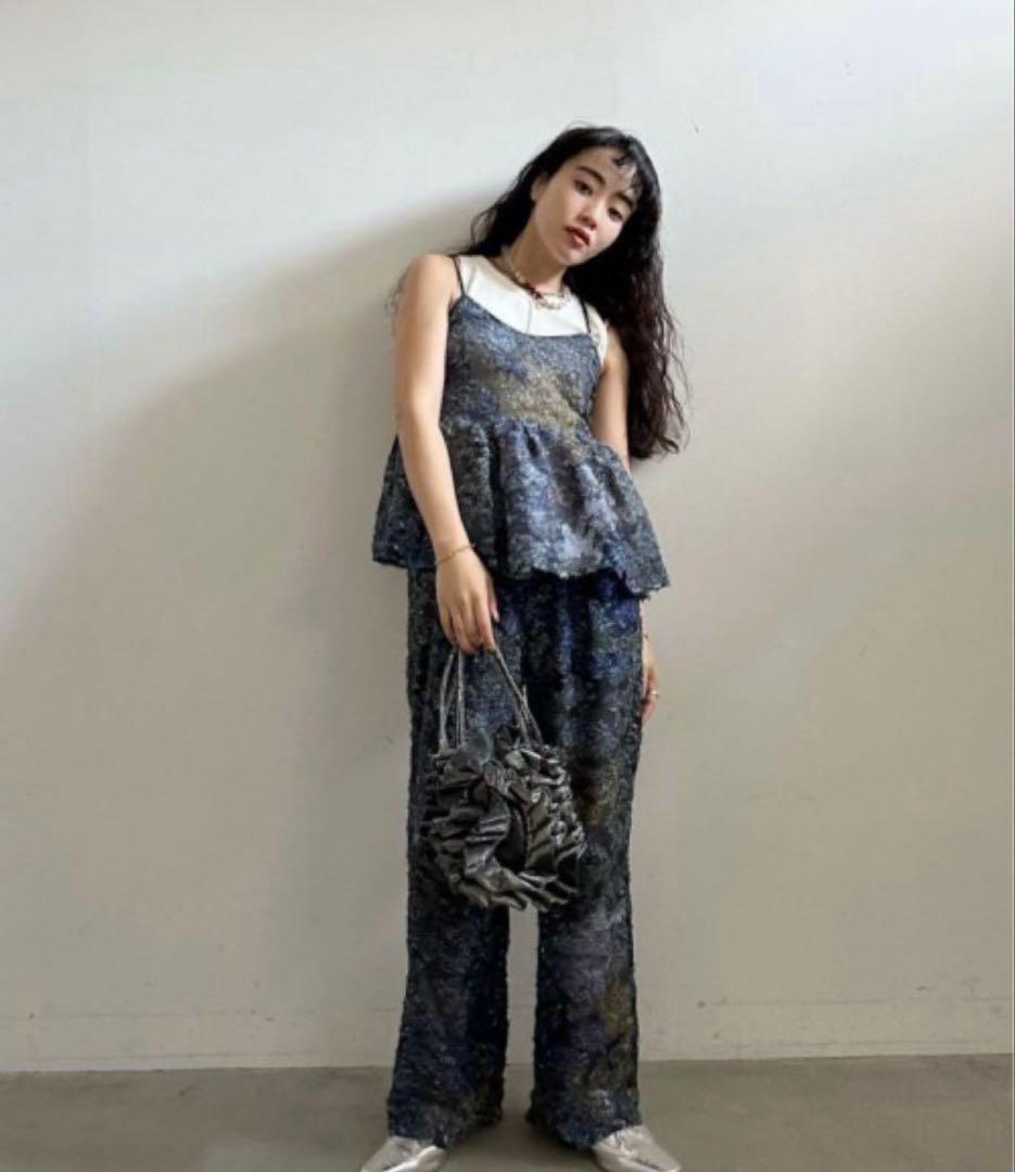 トップス MEDI RACHEL FLUFFY ART CAMISOLE PANTS