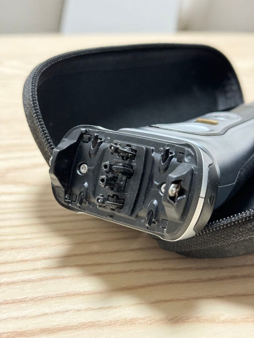 BRAUN S9pro メンズ　電気シェーバー　髭剃り