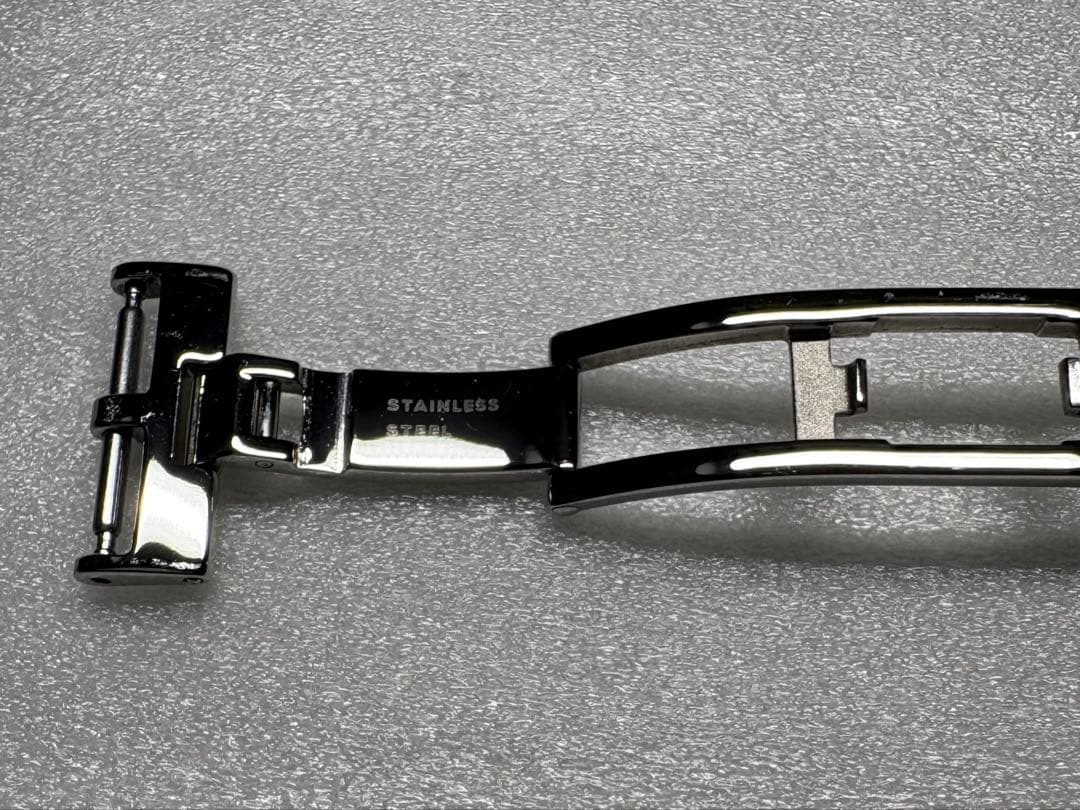 CAMILLE FOURNET（カミーユ・フォルネ） 腕時計 Dバックル