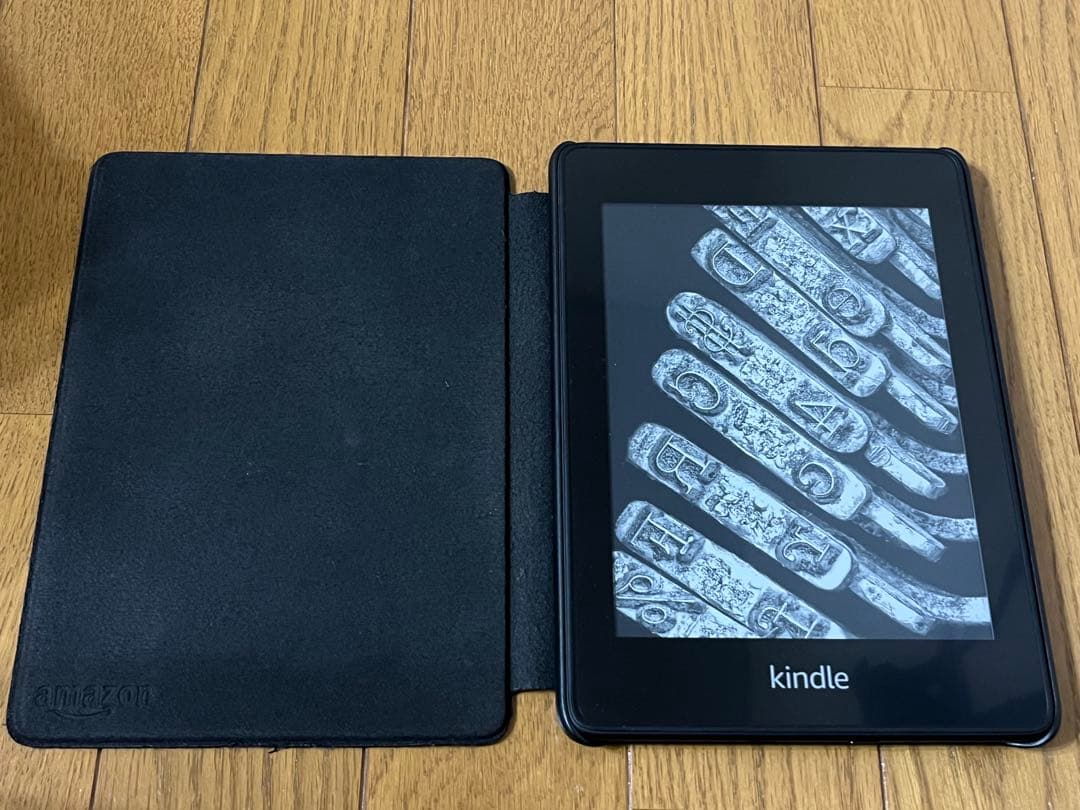 Kindle Paperwhite 第10世代 32GB　本体＋カバー