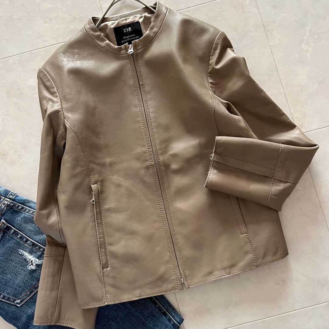 美品✨23区 シングルライダースジャケット　本革　羊革　グレージュ　34