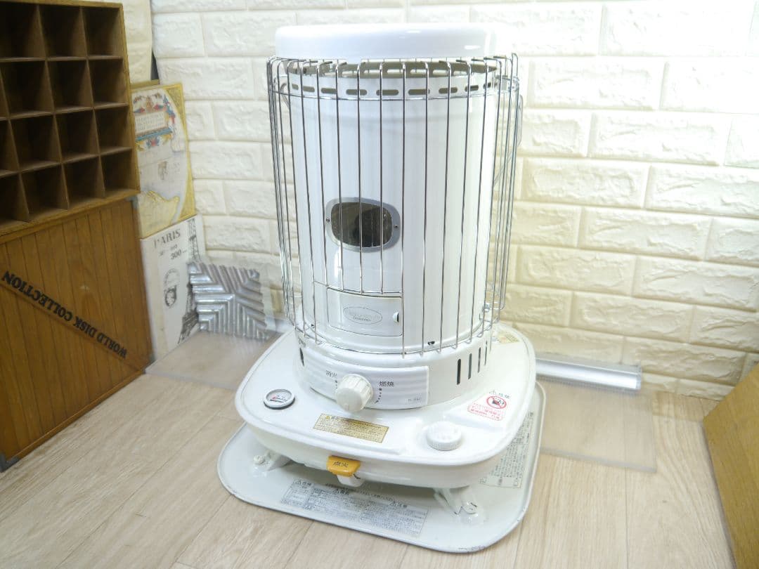 送料無料中◆2014◆コロナ　ホワイト　石油ストーブ 安全ガード付き